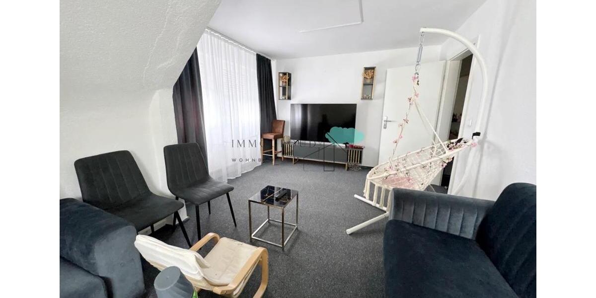 Dachgeschoßwohnung Esslingen am Neckar Brühl - 3 Zimmer, 68 m&sup2;, 230.000&euro; | Angebot:24213302