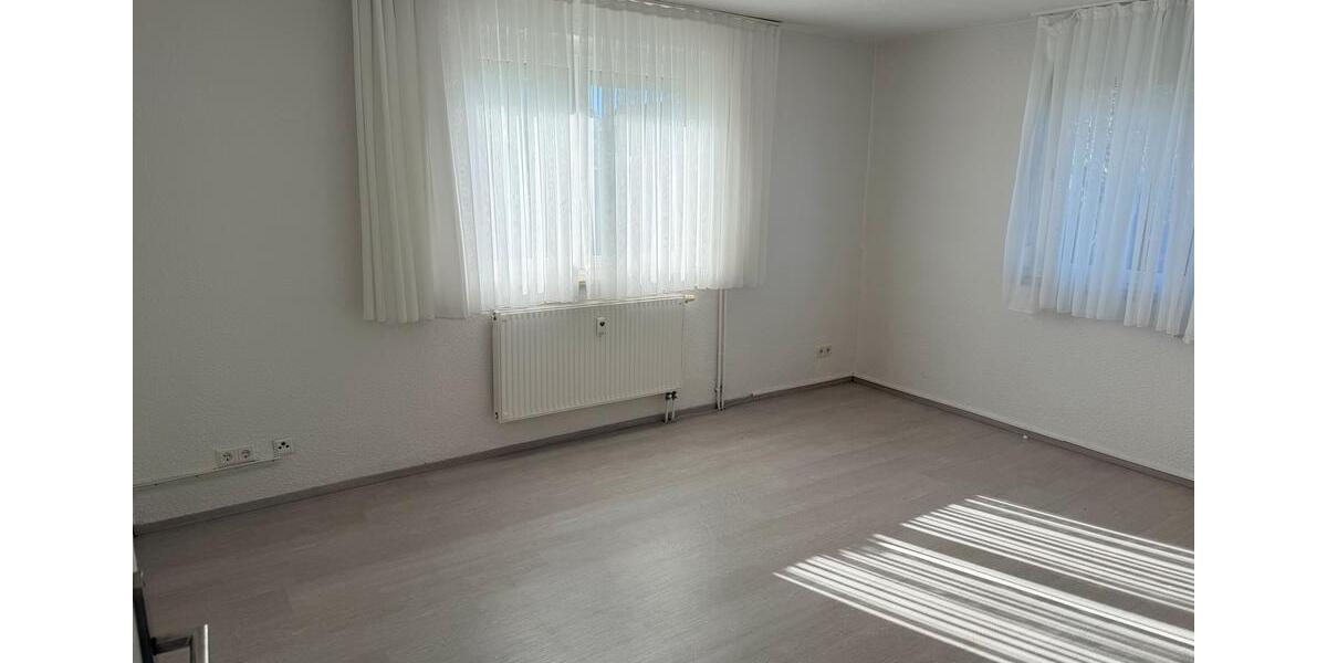 Erdgeschoßwohnung Sindelfingen Darmsheim - 2.5 Zimmer, 63 m&sup2;, 900&euro; | Angebot:26061217