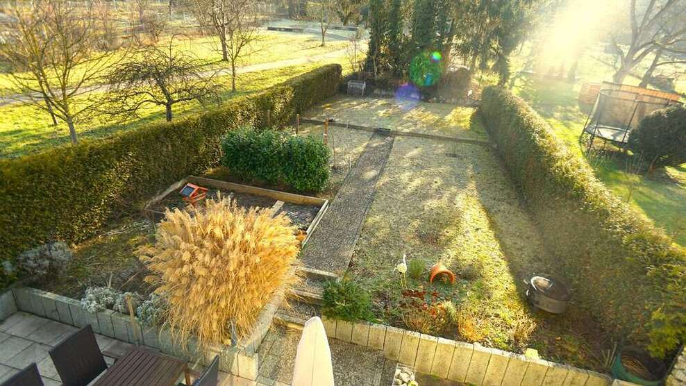 Haus zum Kaufen in Stuttgart 950.000 € 225 m²