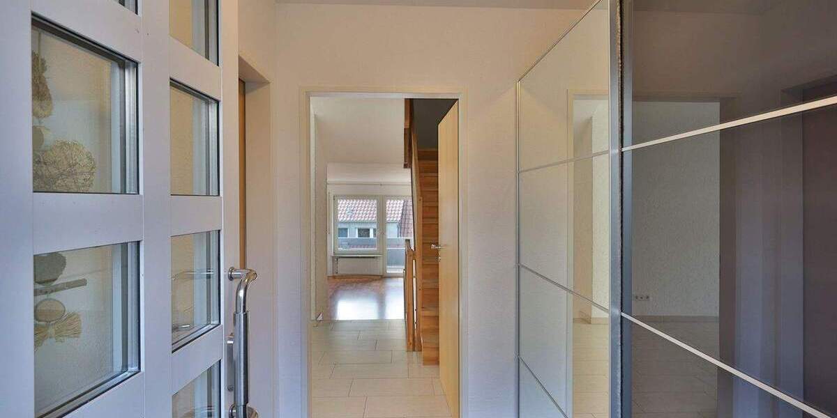 Doppelhaushälfte Weissach - 6 Zimmer, 160 m&sup2;, 550.000&euro; | Angebot:25771593