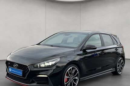 Hyundai i30 71.800 km 27.480 &euro; Esslingen 73730