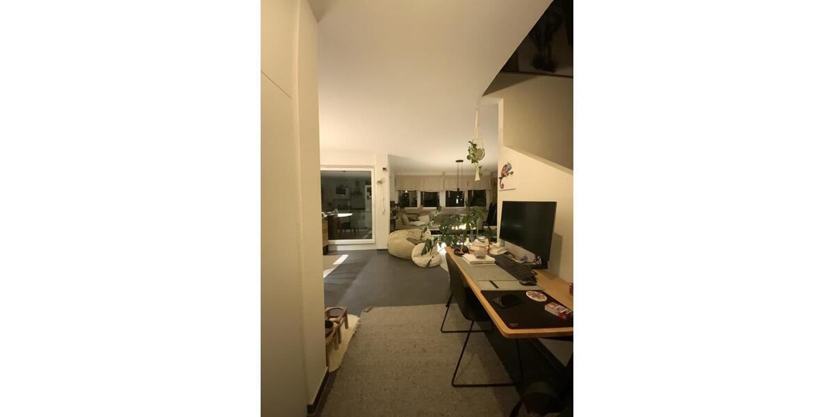 Einfamilienhaus Ludwigsburg Oßweil - 2.5 Zimmer, 90 m&sup2;, 1.450&euro; | Angebot:24553178