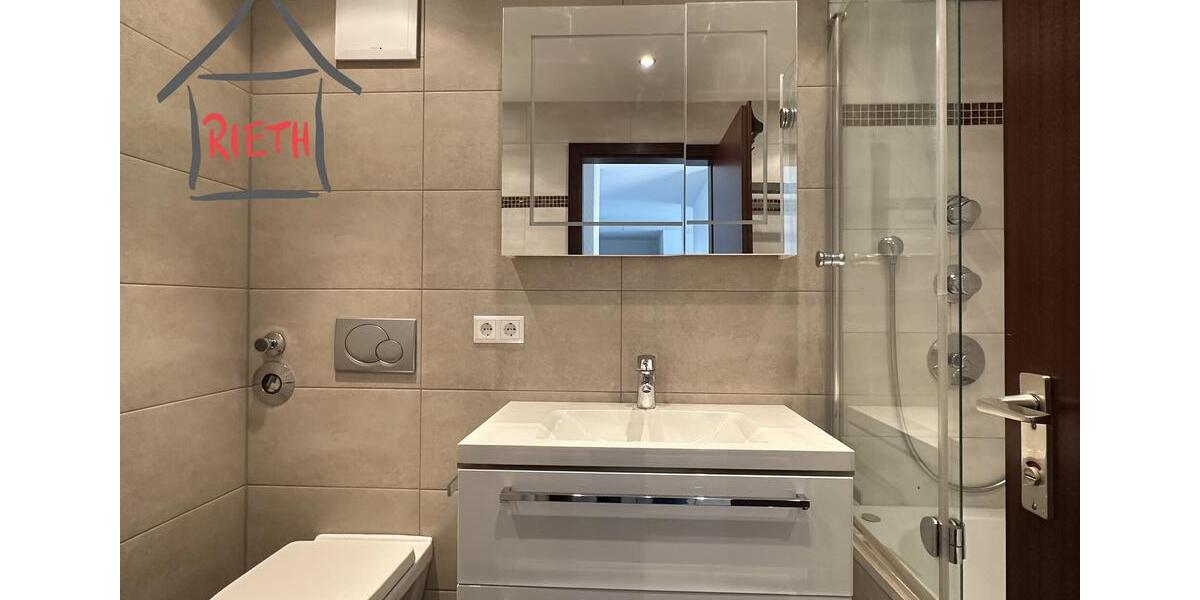 Erdgeschoßwohnung Ludwigsburg Eglosheim - 3.5 Zimmer, 98 m&sup2;, 1.200&euro; | Angebot:24674111