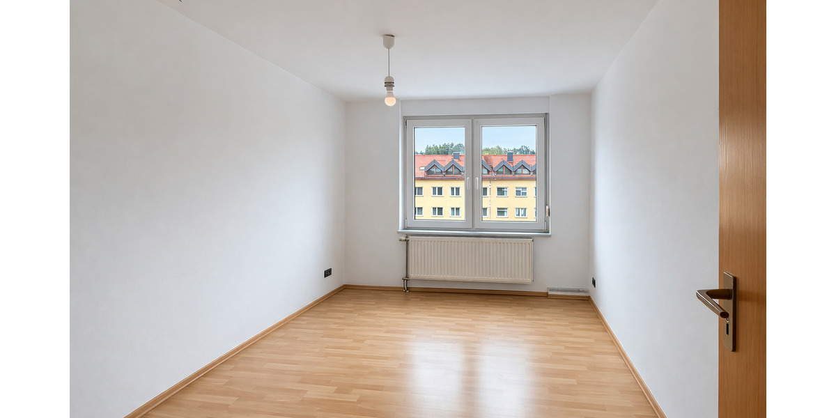Etagenwohnung Pforzheim Oststadt - 3 Zimmer, 91 m&sup2;, 880&euro; | Angebot:25822150