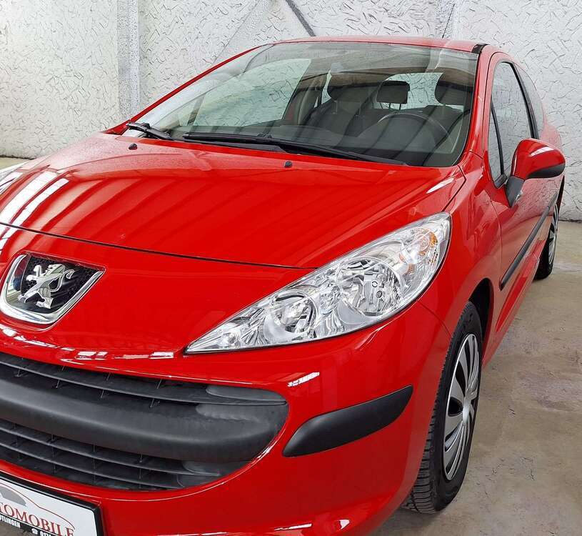 Peugeot 207 91.000 km 2.650 € Reutlingen 72770