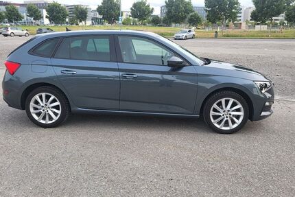 Skoda Scala 61.000 km 12.500 &euro; Böblingen 71032