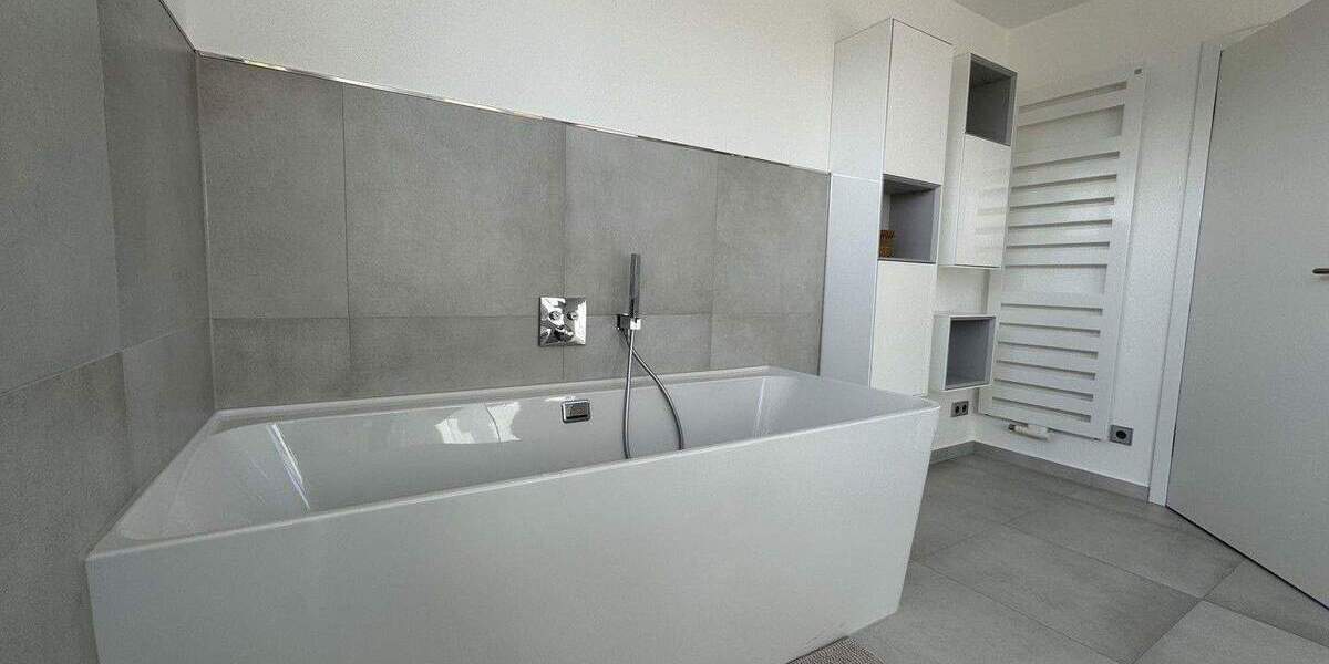 Doppelhaushälfte Renningen Malmsheim - 6 Zimmer, 226 m&sup2;, 2.850&euro; | Angebot:25629869