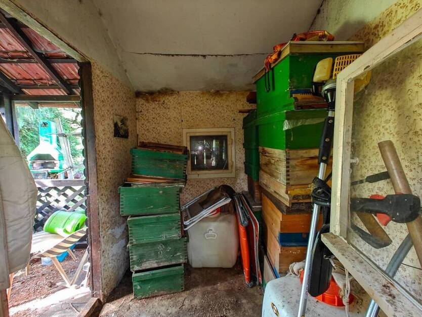 Obstwiese mit Hütte am Fuße der Achalm zu verkaufen