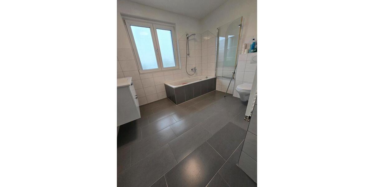 Mehrfamilienhaus, Wohnhaus Ehningen - 10.5 Zimmer, 205 m&sup2;, 1.069.000&euro; | Angebot:26490411