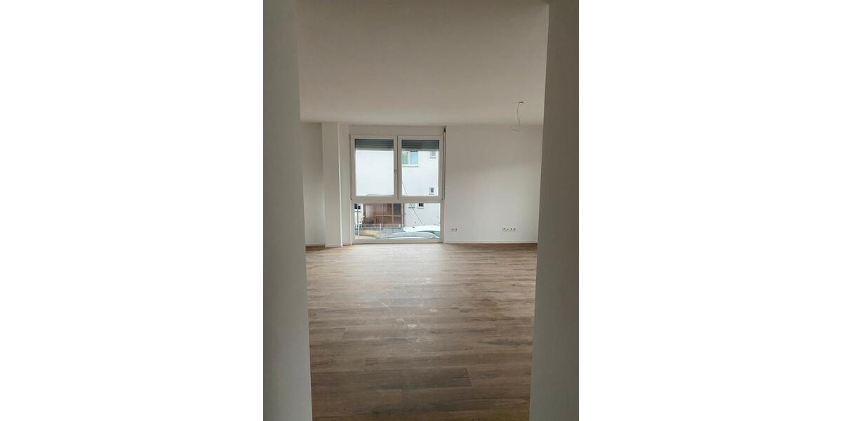 Dachgeschoßwohnung Gomaringen - 4 Zimmer, 105 m&sup2;, 1.300&euro; | Angebot:24619607