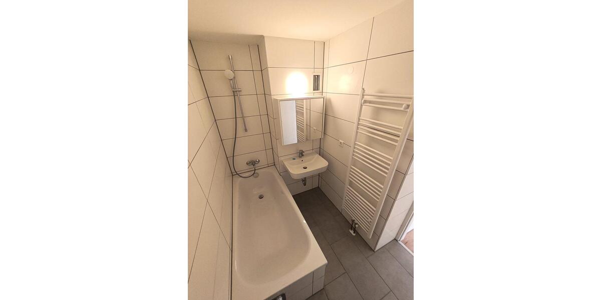 Etagenwohnung Böblingen Dagersheim - 3.5 Zimmer, 77 m&sup2;, 320.000&euro; | Angebot:25568452