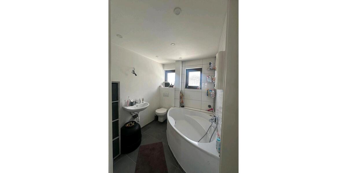 Dachgeschoßwohnung Schwieberdingen - 3 Zimmer, 67 m&sup2;, 251.500&euro; | Angebot:25874182