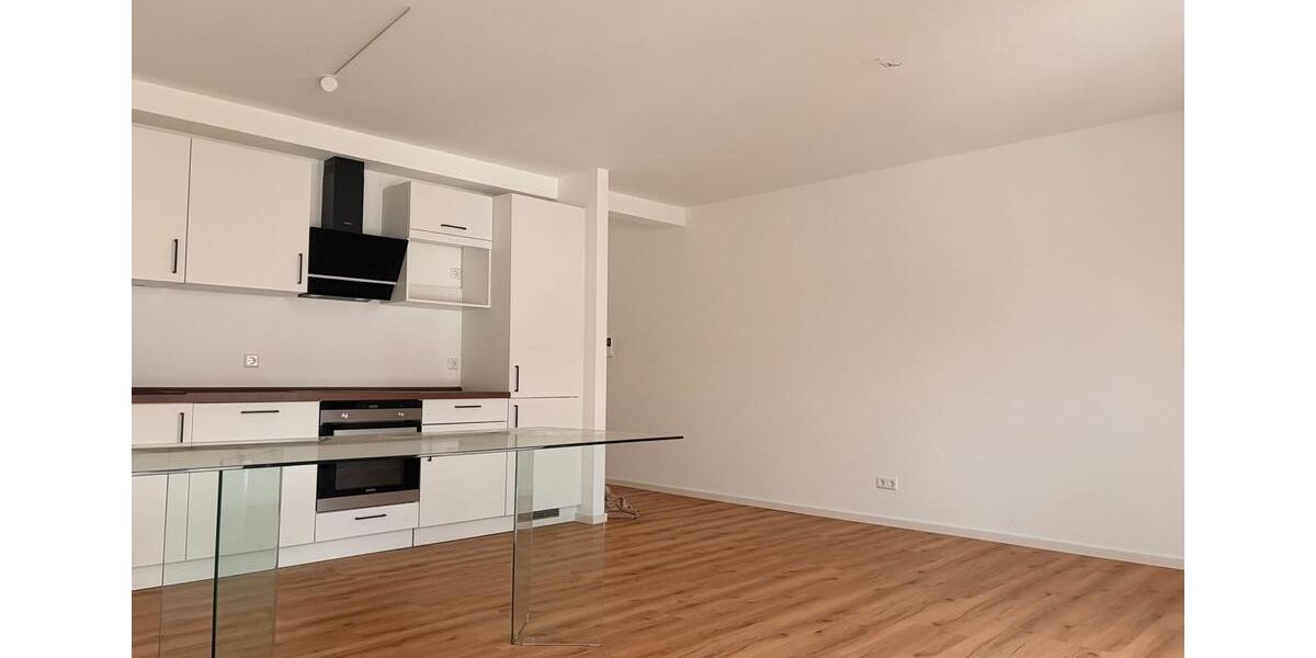 Etagenwohnung Böblingen - 2 Zimmer, 65 m&sup2;, 1.250&euro; | Angebot:27554870