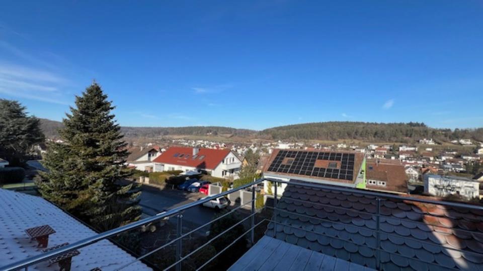 Möbl.2-Zi-Whg., 95 qm, Dachterrasse, Stellplatz, Pauschal 1.200 € zimmer