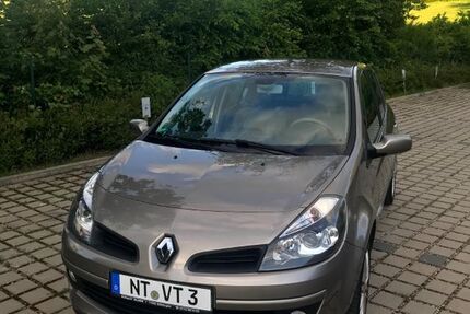Renault Clio 199.999 km 3.150 &euro; Esslingen am Neckar 73730
