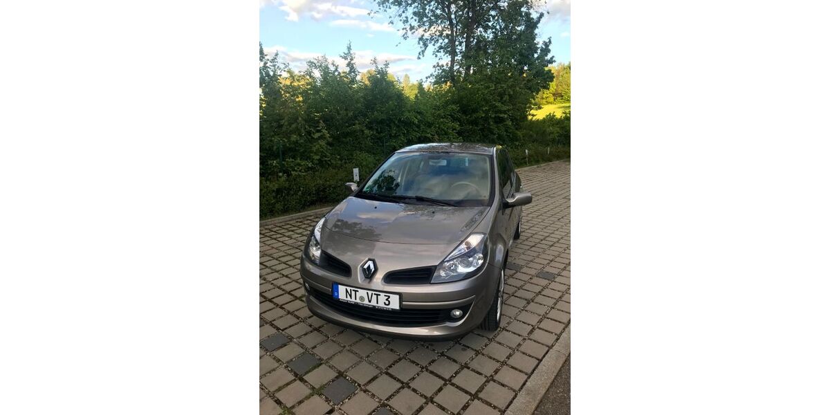 Renault Clio 199.999 km 3.150 &euro; Esslingen am Neckar 73730