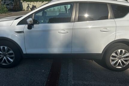 Ford Kuga 175.000 km 4.800 &euro; Waiblingen 71332
