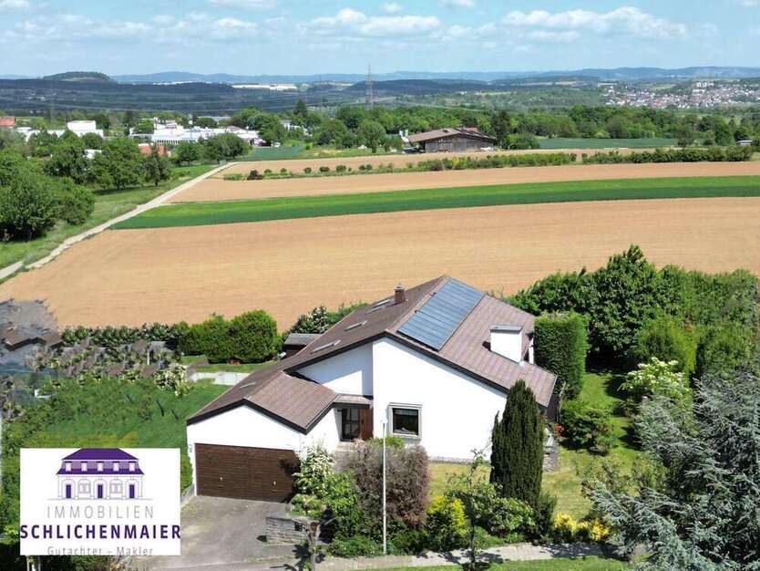 Haus zum Kaufen in Ludwigsburg 1.250.000 € 226.99 m²