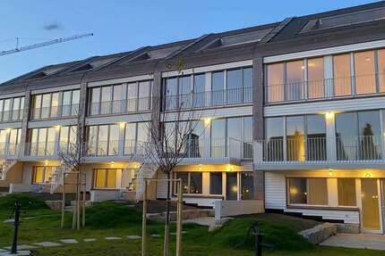 Haus zum Kaufen in Stuttgart 1.640.000 € 200 m² 7 zimmer