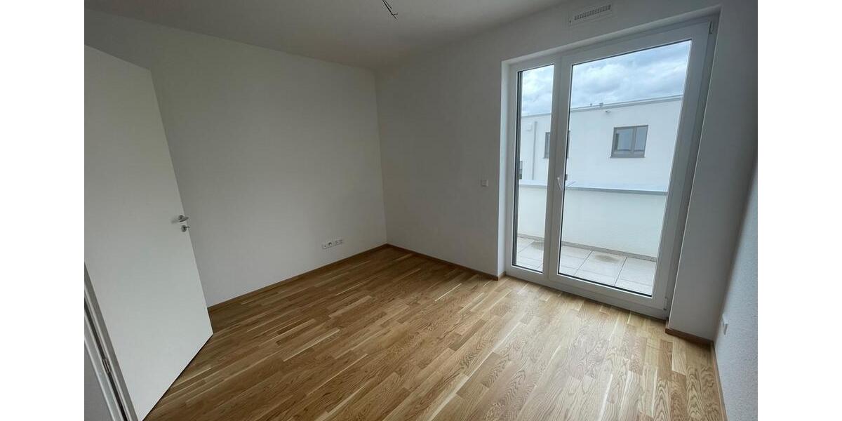 Einfamilienhaus Esslingen am Neckar Oberesslingen - 3.5 Zimmer, 98 m&sup2;, 1.850&euro; | Angebot:27594295