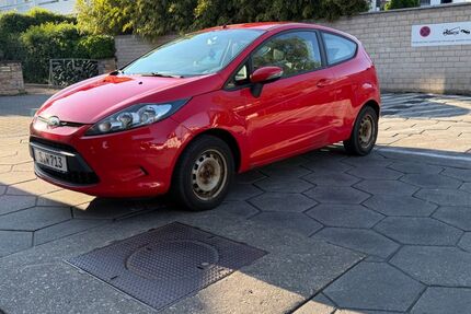 Ford Fiesta 96.000 km 3.000 &euro; Stuttgart 70565