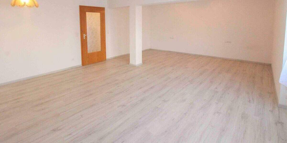 Einfamilienhaus Bietigheim-Bissingen Bissingen - 7 Zimmer, 260 m&sup2;, 749.000&euro; | Angebot:25177446