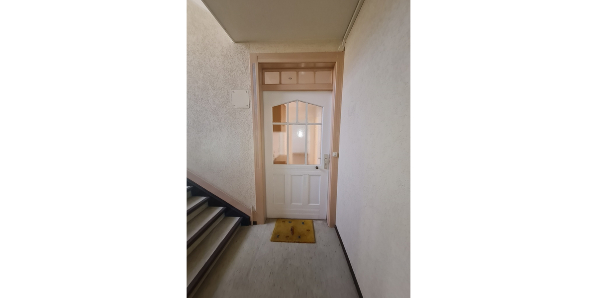 Gepflegtes 6-FH in ruhiger Lage, Nähe Zentrum Stuttgart-Bad Cannstatt - Rendite ca. 4 % netto - Mehrfamilienhaus, Wohnhaus Stuttgart / Bad Cannstatt Bad Cannstatt (Stadtbezirk) | Angebot:26888799
