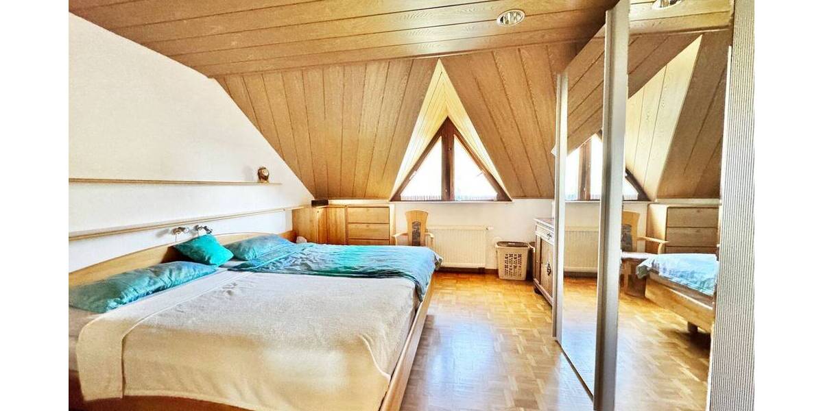 Reihenendhaus Stuttgart Vaihingen - 7 Zimmer, 171 m&sup2;, 1.075.000&euro; | Angebot:26455130