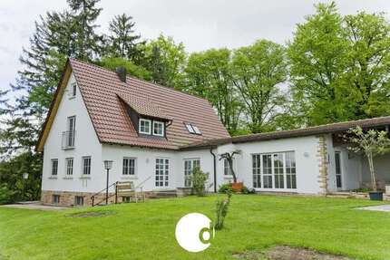 Haus Esslingen am Neckar Hegensberg - 7 Zimmer, 172 m&sup2;, 2.930&euro; | Angebot:25082916