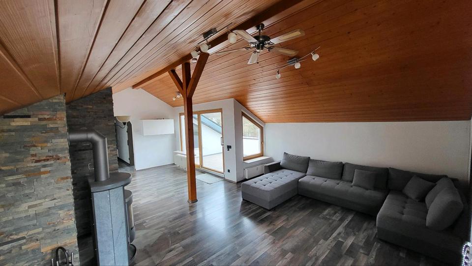 Dachgeschoßwohnung Vaihingen an der Enz - 3.5 Zimmer, 76 m&sup2;, 299.000&euro; | Angebot:24744068