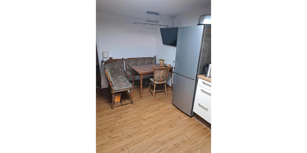 Etagenwohnung Tübingen Lustnau - 1 Zimmer, 120 m&sup2;, 550&euro; | Angebot:24750407