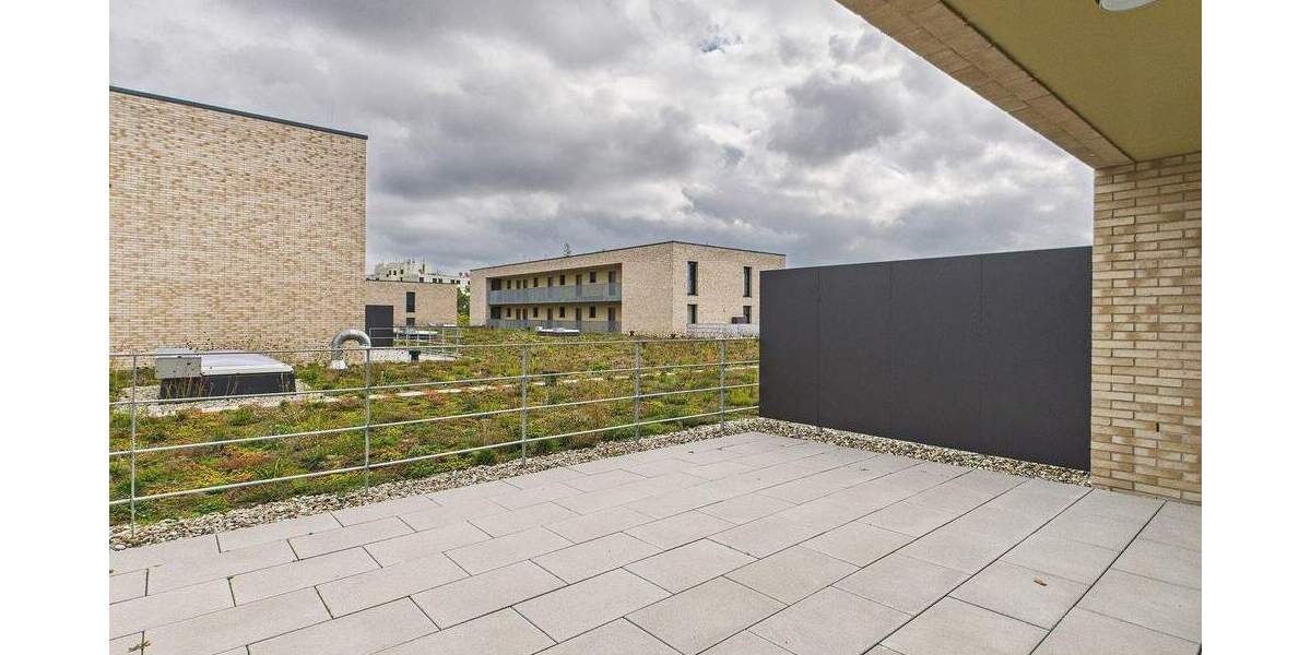 Etagenwohnung Sindelfingen Ost - 2 Zimmer, 73 m&sup2;, 1.360&euro; | Angebot:24029476