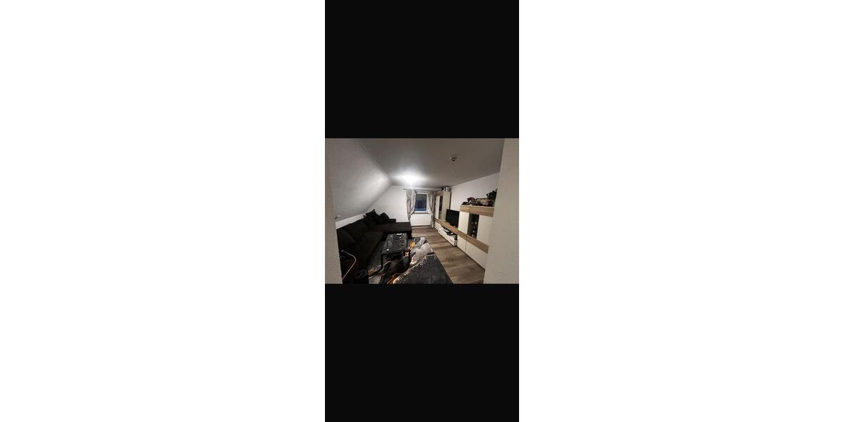 Dachgeschoßwohnung Reutlingen Altenburg - 3 Zimmer, 75 m&sup2;, 1.070&euro; | Angebot:27604891