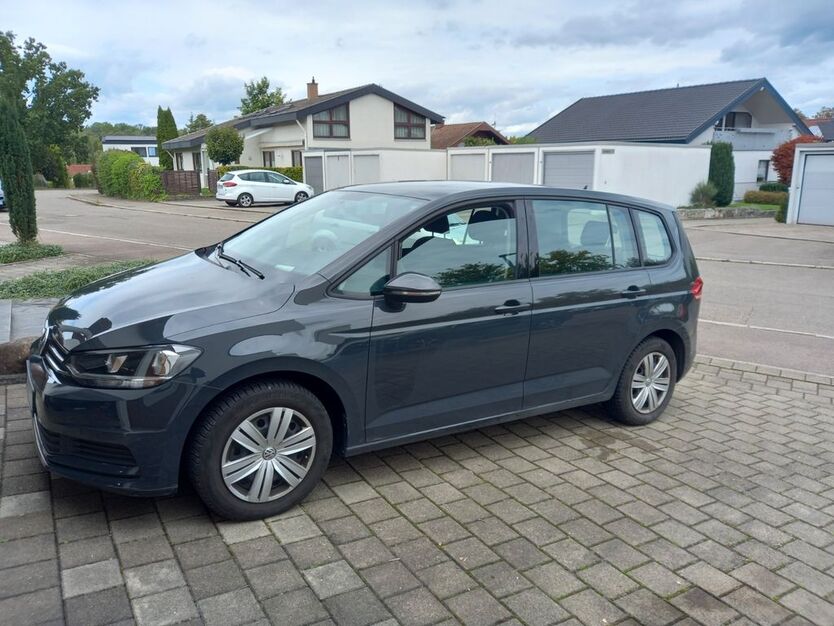 VW Touran 43.800 km 15.500 € Metzingen 72555