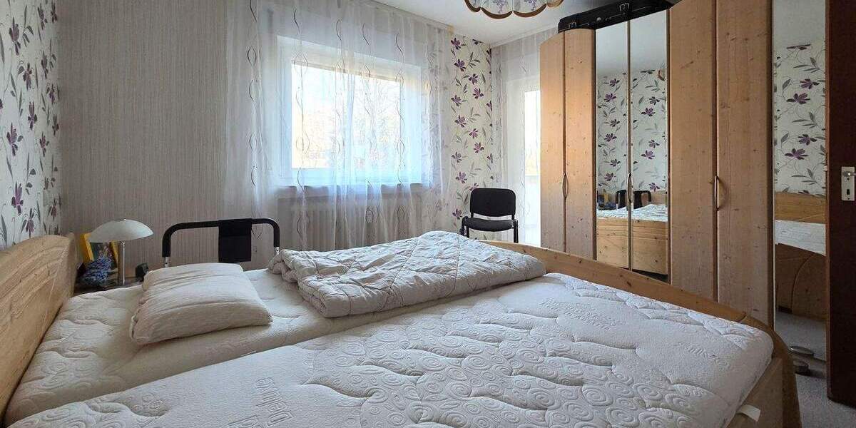 Etagenwohnung Ludwigsburg Hoheneck - 3 Zimmer, 93 m&sup2;, 336.000&euro; | Angebot:24696782