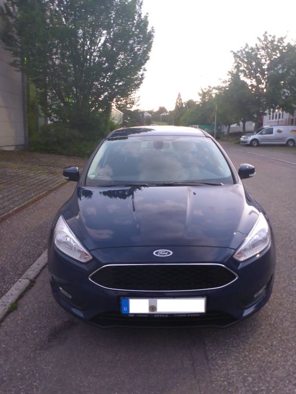 Ford Focus 67.300 km 11.999 € Ditzingen 71254