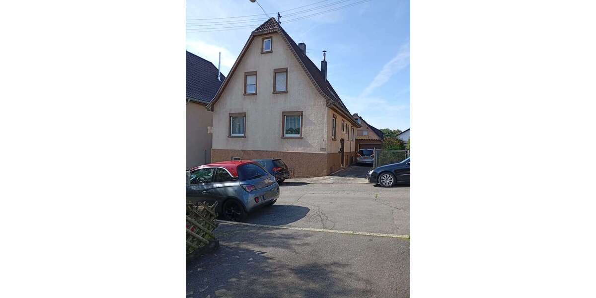 Haus zum Kaufen in Nürtingen 465.000 € 150 m² 8 zimmer