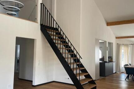 Haus Mönsheim - 11 Zimmer, 263 m&sup2;, 849.000&euro; | Angebot:26986020