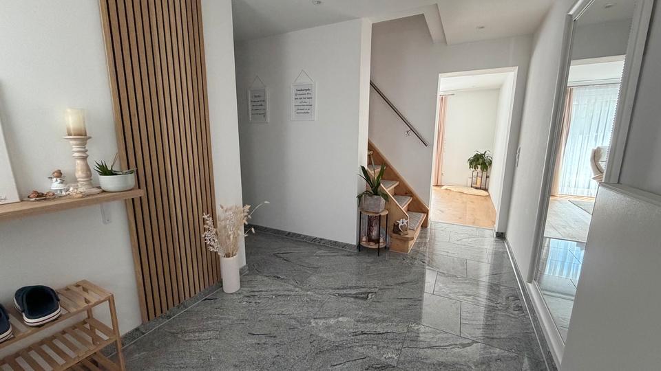 Reihenhaus Reutlingen Orschel-Hagen - 2.5 Zimmer, 82 m&sup2;, 349.000&euro; | Angebot:26817403