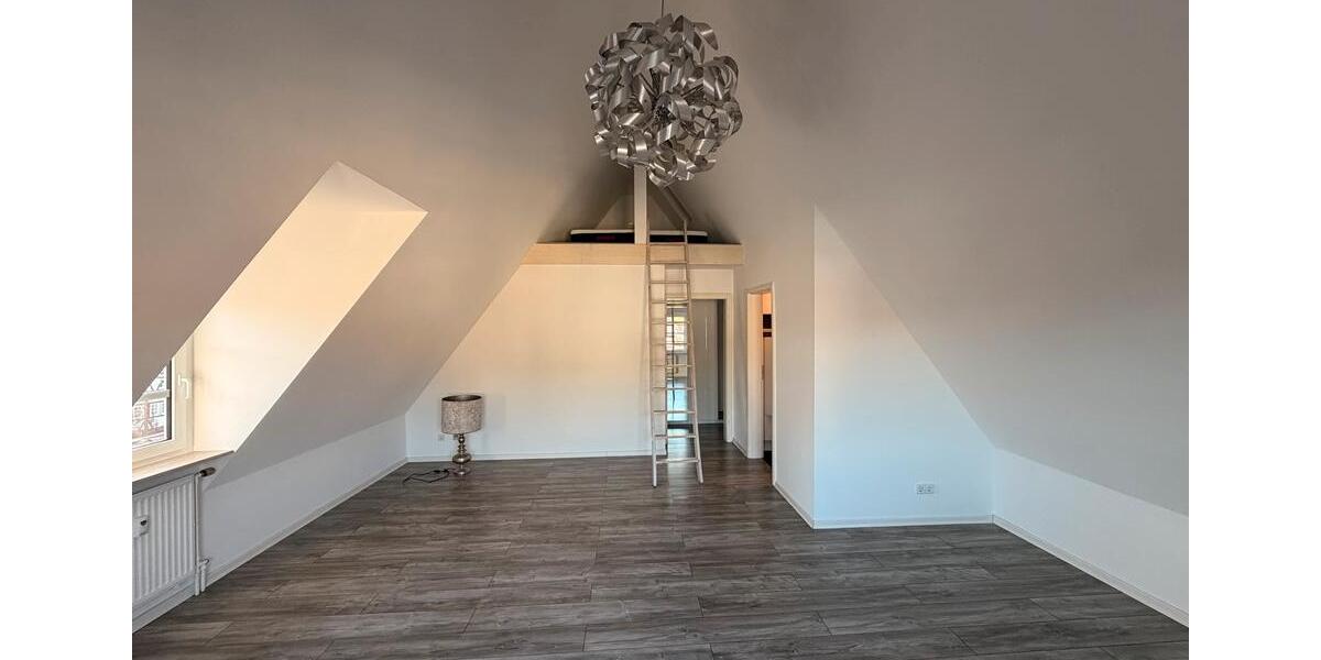 Dachgeschoßwohnung Leonberg - 1 Zimmer, 47 m&sup2;, 1.000&euro; | Angebot:27575539
