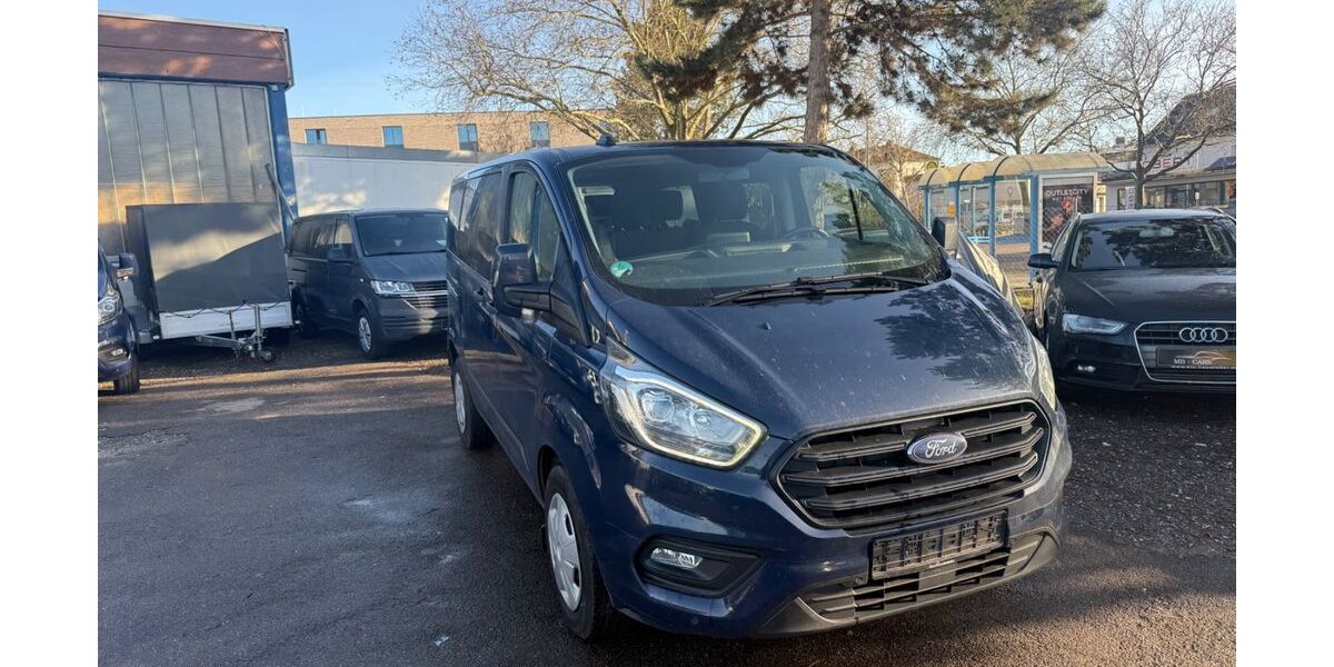 Ford Tourneo Custom 176.200 km 17.990 &euro; Sindelfingen 71065
