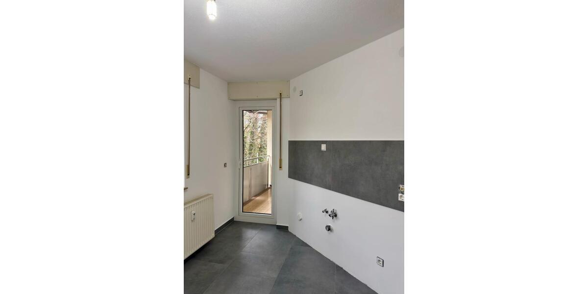 Etagenwohnung Pforzheim - 4 Zimmer, 110 m&sup2;, 1.600&euro; | Angebot:24770917