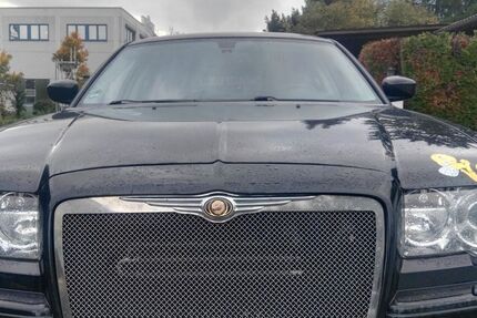 Chrysler 300C 167.500 km 19.000 &euro; Reutlingen 72768