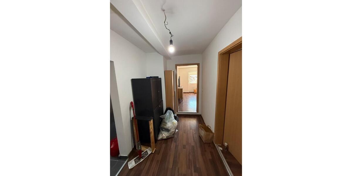 Etagenwohnung Mühlacker - 4 Zimmer, 90 m&sup2;, 1.000&euro; | Angebot:27625242
