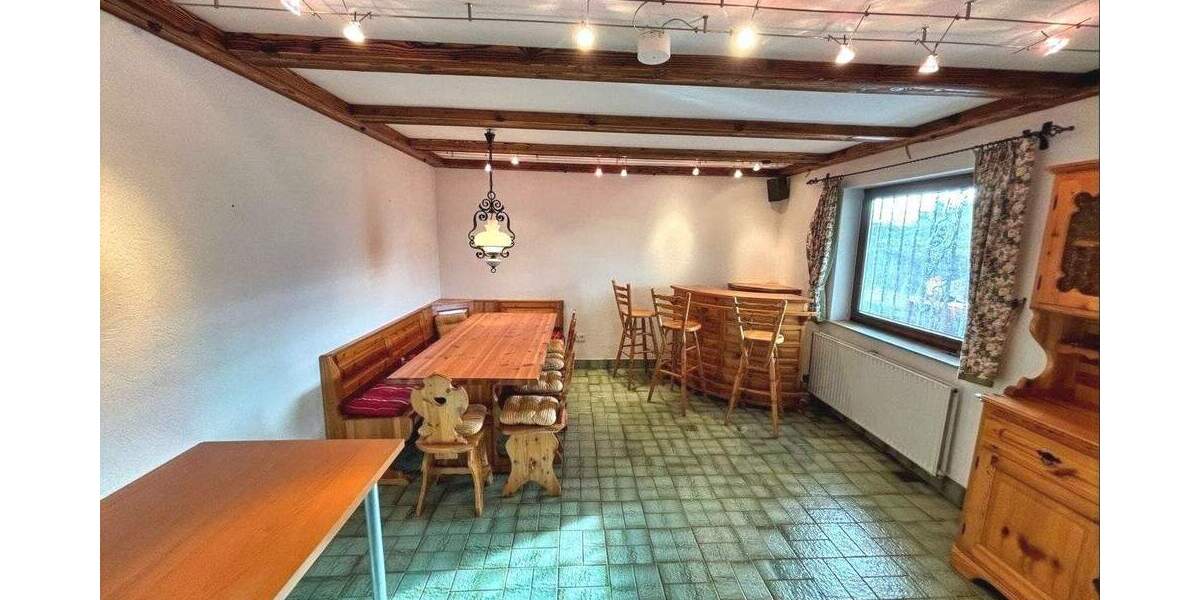 Einfamilienhaus Sindelfingen Maichingen - 9 Zimmer, 215 m&sup2;, 729.000&euro; | Angebot:25155971