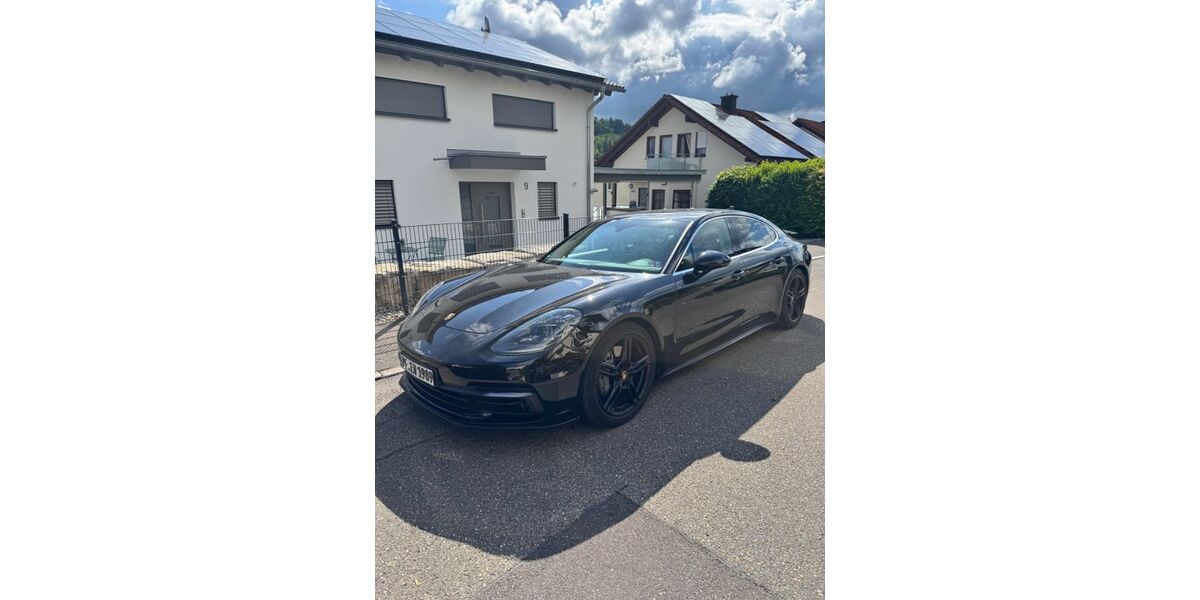 Porsche Panamera 106.000 km 55.699 &euro; Niefern 75223
