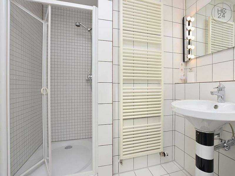 Wunderschöne, modern möblierte Wohnung mit Terrasse in Stuttgart Feuerbach 2 zimmer