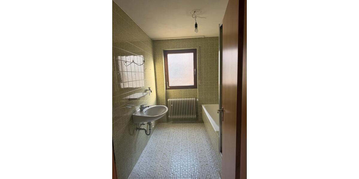 Einfamilienhaus Niefern-Öschelbronn Öschelbronn - 6 Zimmer, 133 m&sup2;, 2.400&euro; | Angebot:24628633