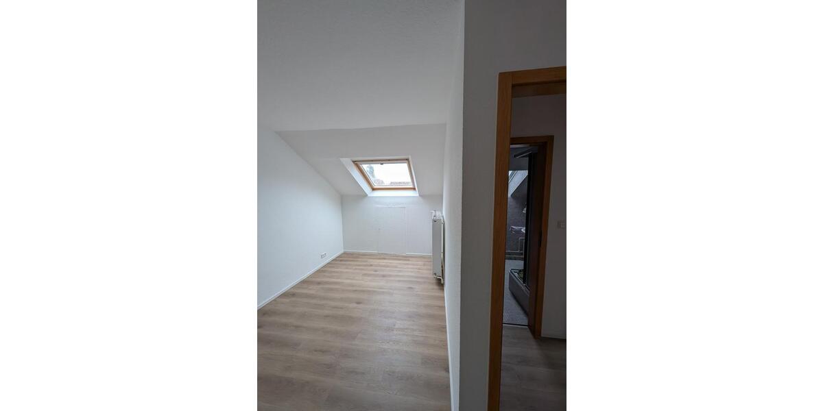 Dachgeschoßwohnung Metzingen - 1.5 Zimmer, 40 m&sup2;, 590&euro; | Angebot:26325750