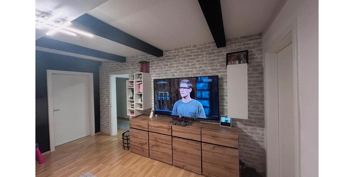 Dachgeschoßwohnung Pforzheim - 3 Zimmer, 63 m&sup2;, 750&euro; | Angebot:27576400